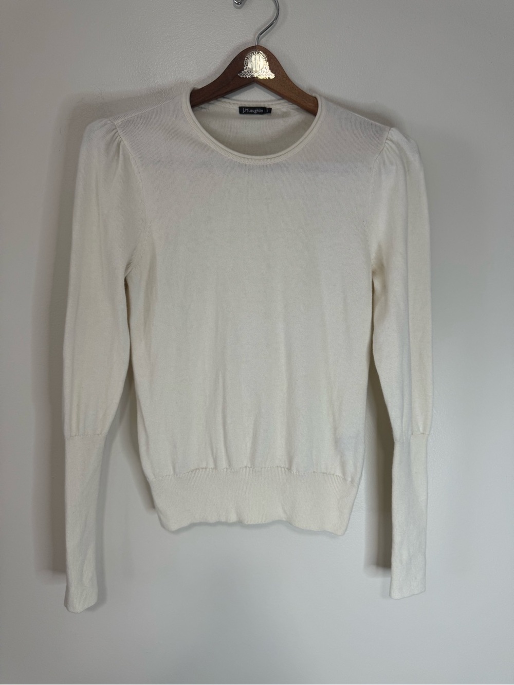 J. McLaughlin Ivory Lightweight Crewneck Sweater in size small